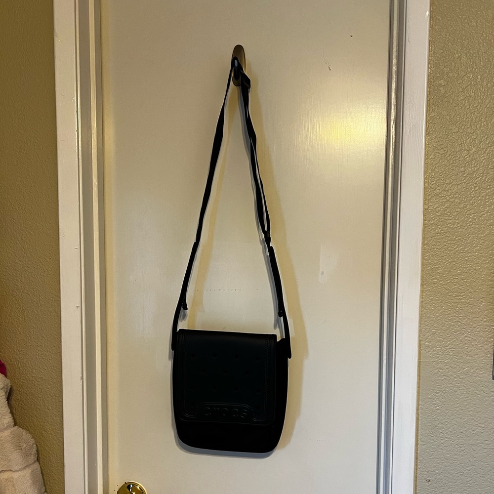 Crocs Classic Crossbody - Picture 5 of 6